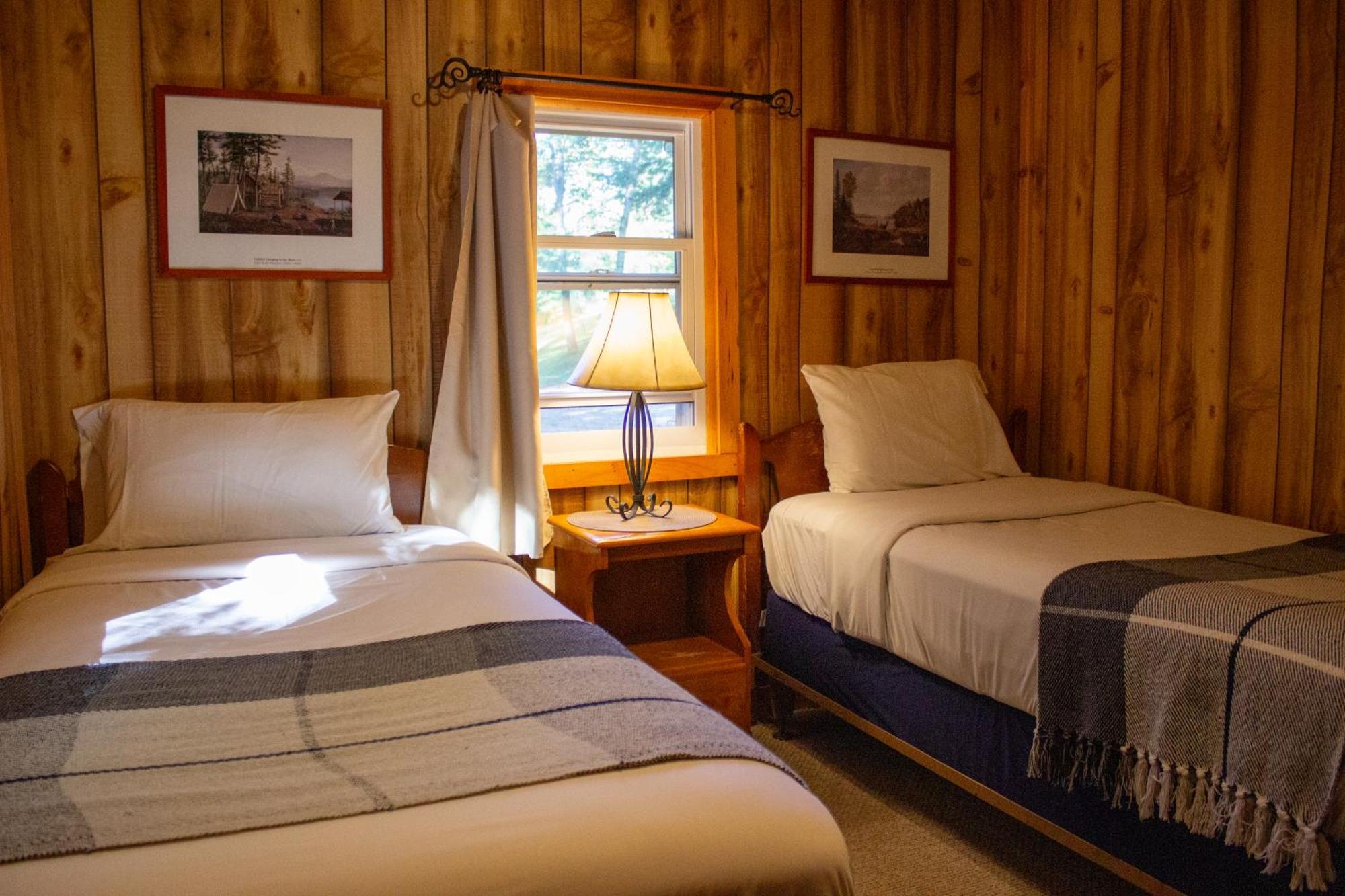 Paddler'S Rest Lakeside Cabins And Motel Long Lake Cameră foto